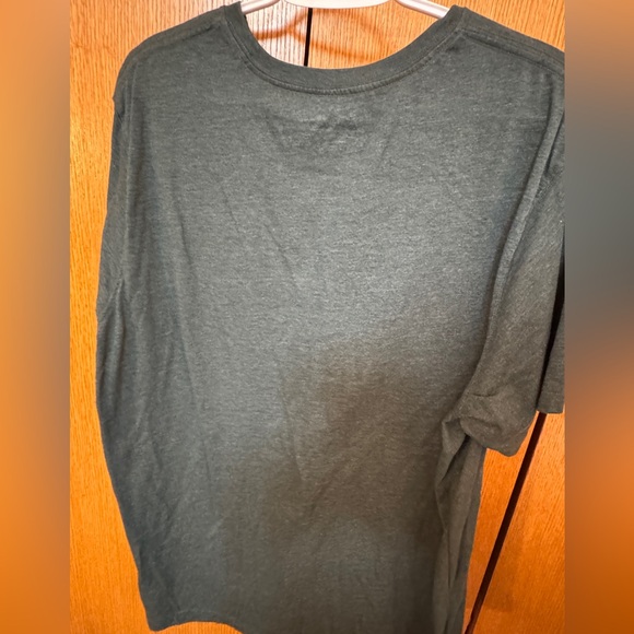 Old Navy graphic t-shirts - Picture 6 of 8